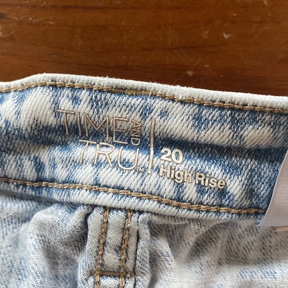 Time And Tru High Rise Jean Shorts Super Distressed 20 - Picture 10 of 13